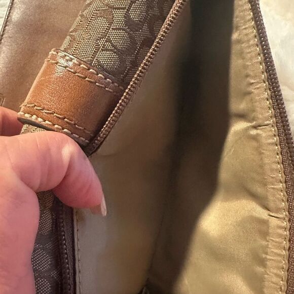 Coach Signature long  Tan and Brown Monogram Wallet - Picture 9 of 17
